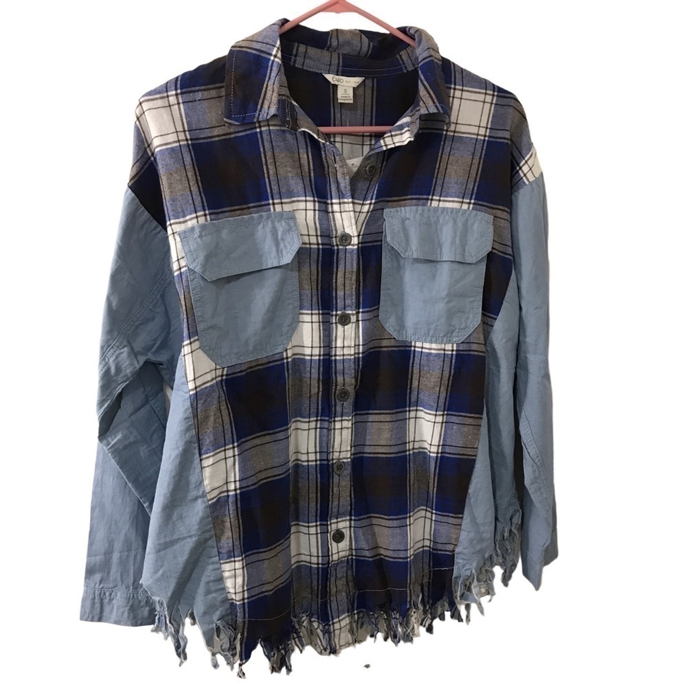 *New* Cato blue plaid flannel long sleeve button down with fray hem edge small